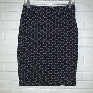 Small ELLE Black & White Fitted Pencil Skirt